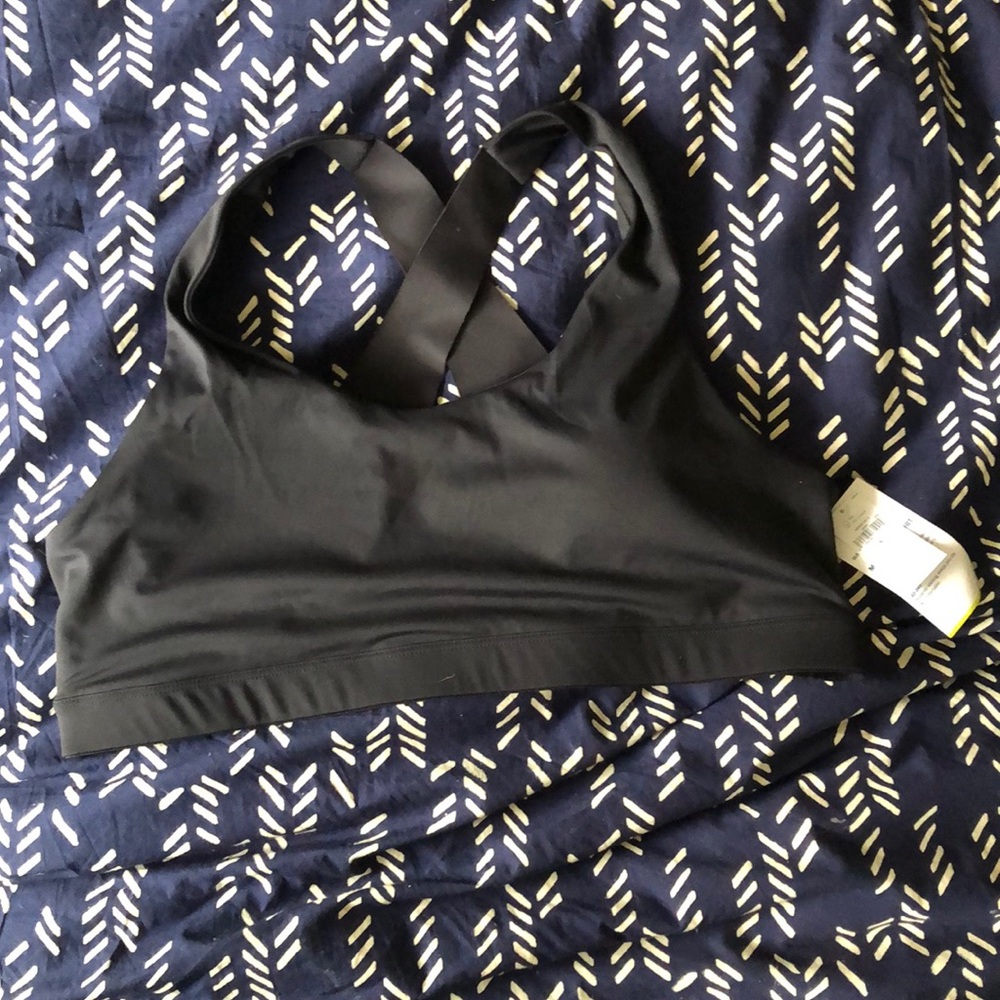 NWT Old Navy sports bra size XL